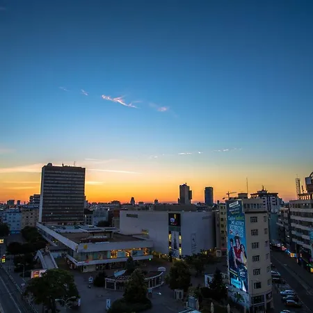 아파트 22nd Uprising Square